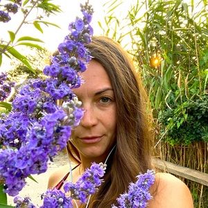 Welcome to my closet! Happy to have you here…